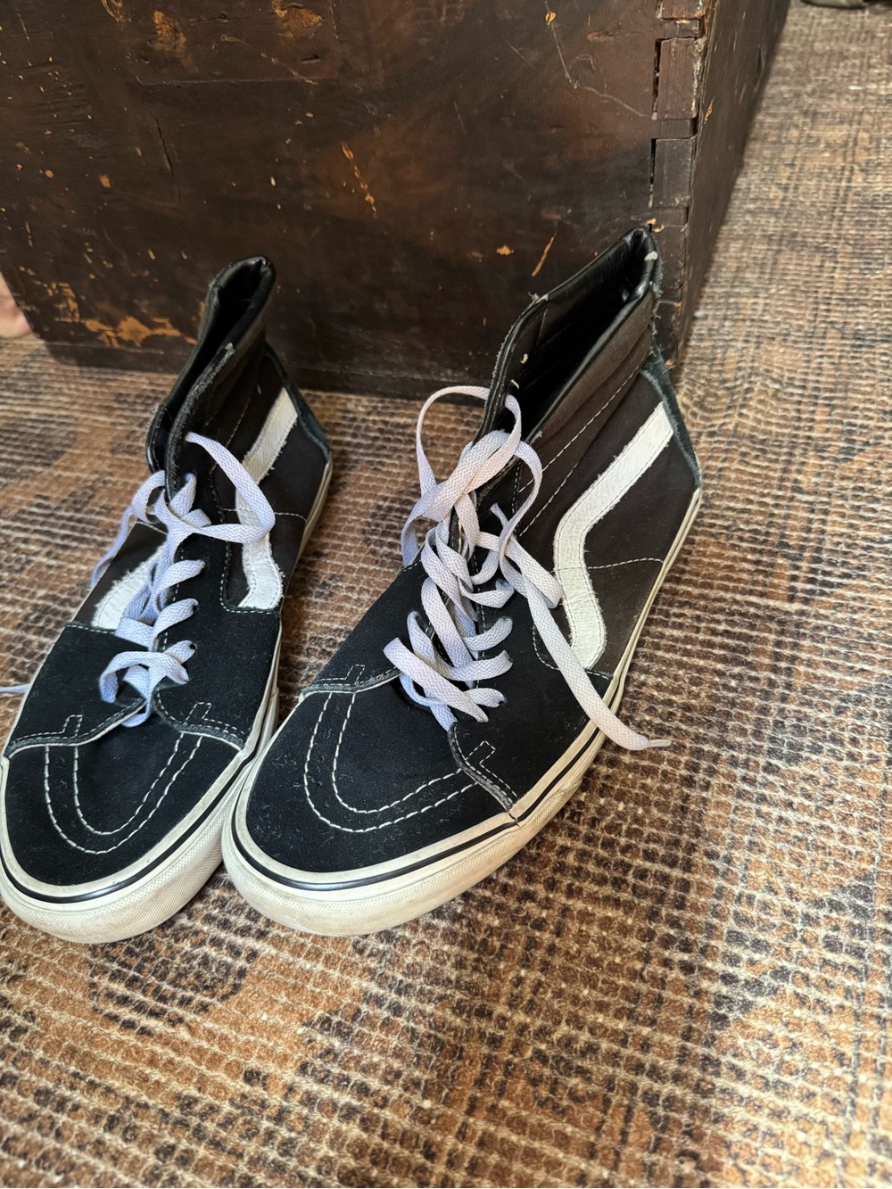 Vans men’s Black High-Top Skate Sneakers with White Stripe